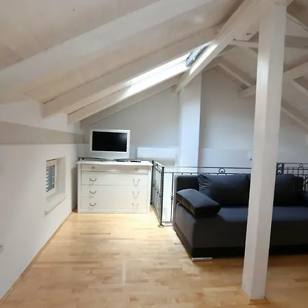 Kuce Za Odmor Brkic *