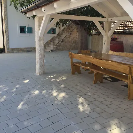 Kuce Za Odmor Brkic 아파트 *