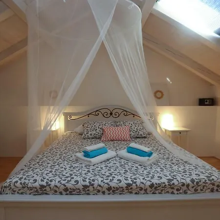 Kuce Za Odmor Brkic 罗佐瓦克