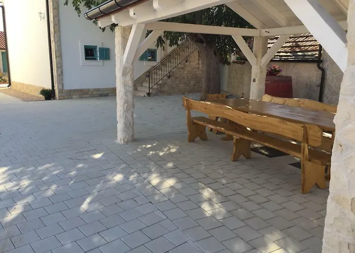 Kuce Za Odmor Brkic Apartamento *