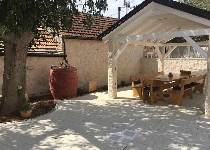 Apartamento Kuce Za Odmor Brkic *